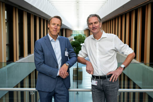 Bestuursvoorzitter Robert Wagenmakers en manager Strategie en Bestuur Frank de Haan
